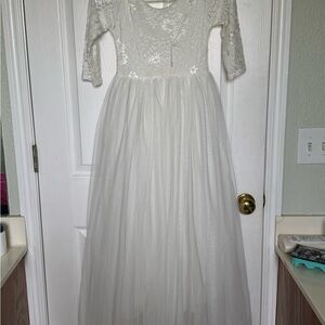 Girls White Lace & Tulle Long Sleeve Dress